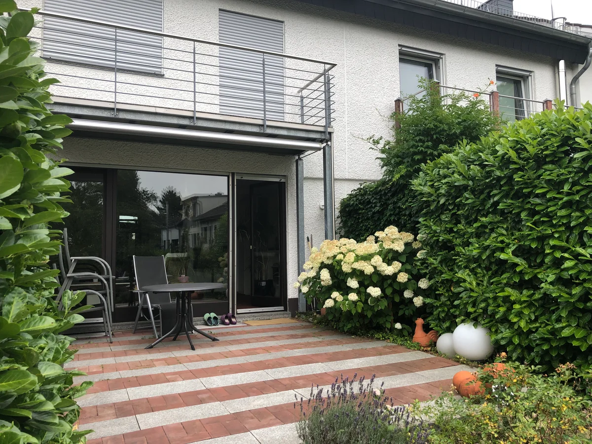 Terasse Richtung Haus