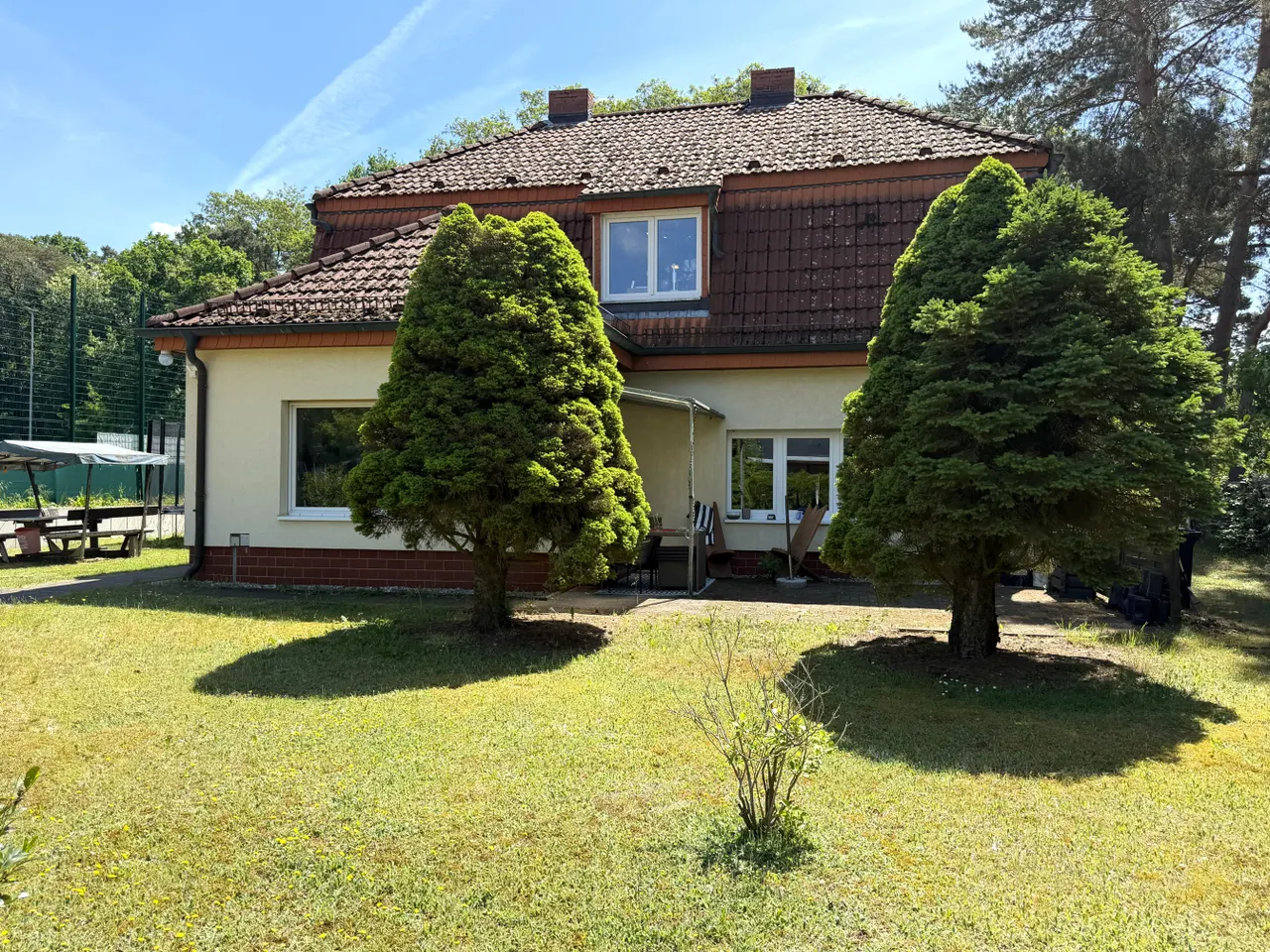 Mehrfamilienhaus