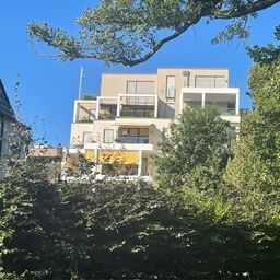 S-Carré: 3-Zimmer-Stadtwohnung mit Balkon, Aufzug & TG-Stellplatz