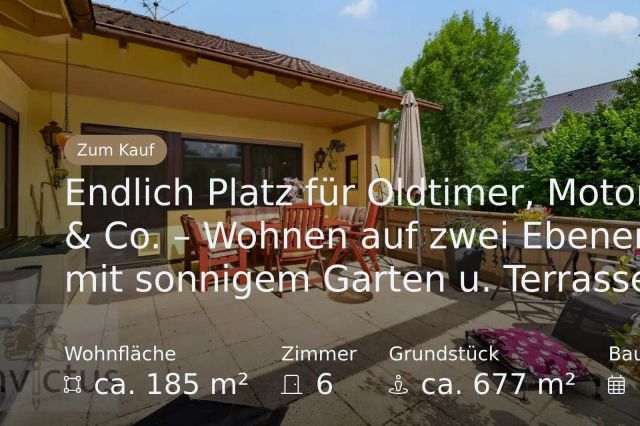 Neu im Angebot: Endlich Platz für Oldtimer, Motorrad & Co. – Wohnen auf zwei Ebenen mit sonnigem Garten u. Terrasse