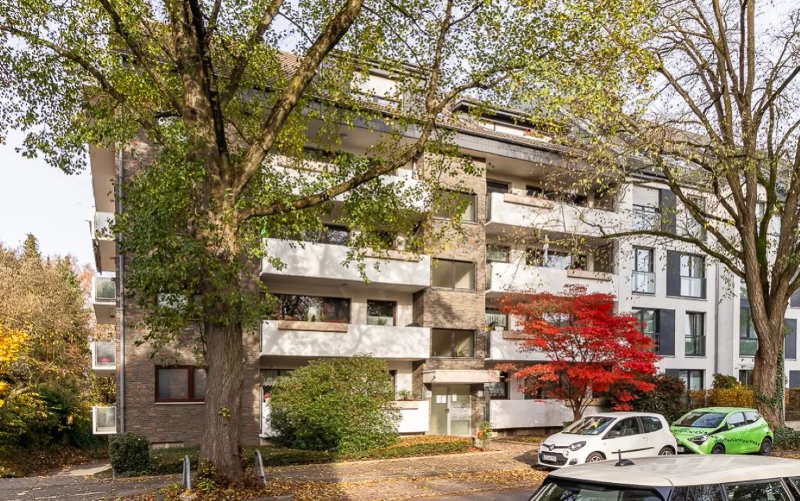 Solide Kapitalanlage
gepflegtes Mehrfamilienhaus in Leverkusen-Lützenkirchen