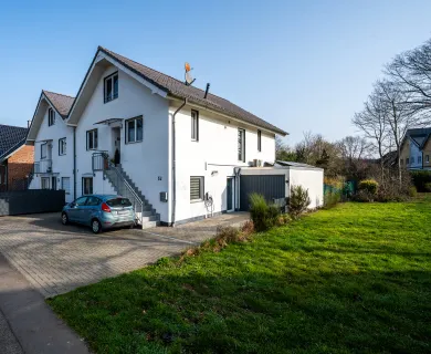 Investment-Highlight in Bestlage – Voll vermietetes MFH mit 4 Wohneinheiten