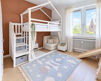 Schlafzimmer 2. OG Rechts2. OG Links