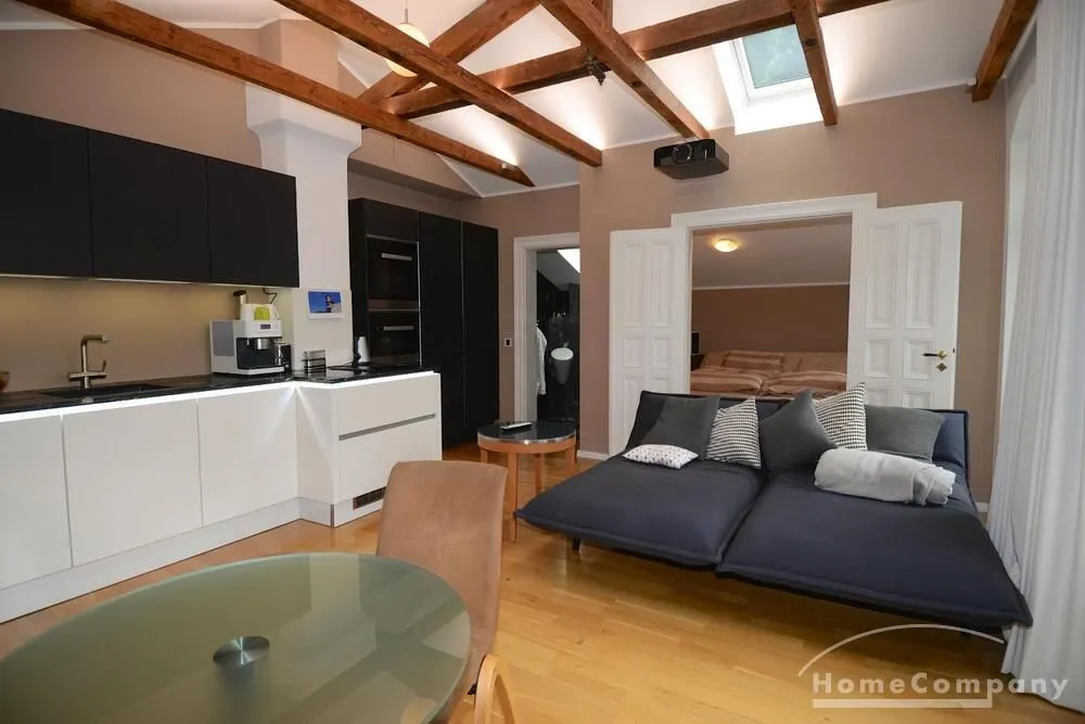 Hochwertige, möblierte 1,5-Zimmer-Wohnung mit großer Terrasse in Berlin-Steglitz - Photo 2