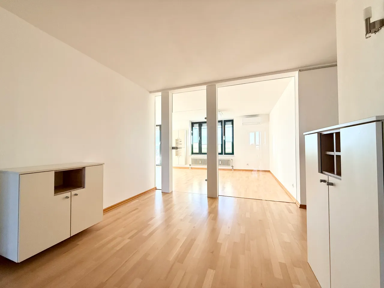 Lichtdurchflutete 5 ZKB-Dachterrassenwohnung in MA-Neckarau - Foto 1