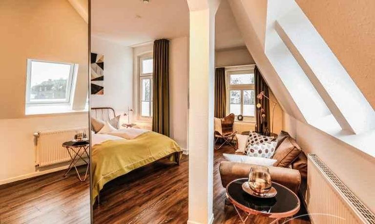 Blick auf Wohn- Schlafbereich