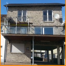 * Schnäppchen *
junge DHH mit hochwertiger Ausstattung !