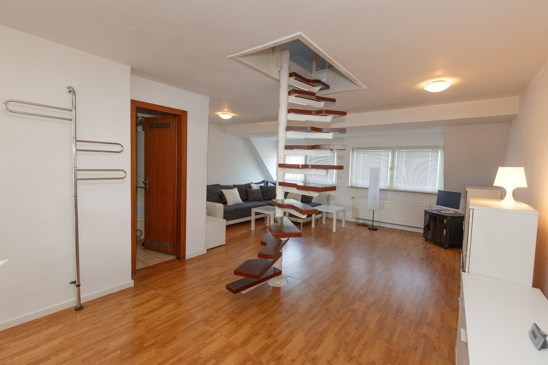 Möblierte Maisonette Wohnung im Herzen von Köln – Mindestmietdauer 12 Monate