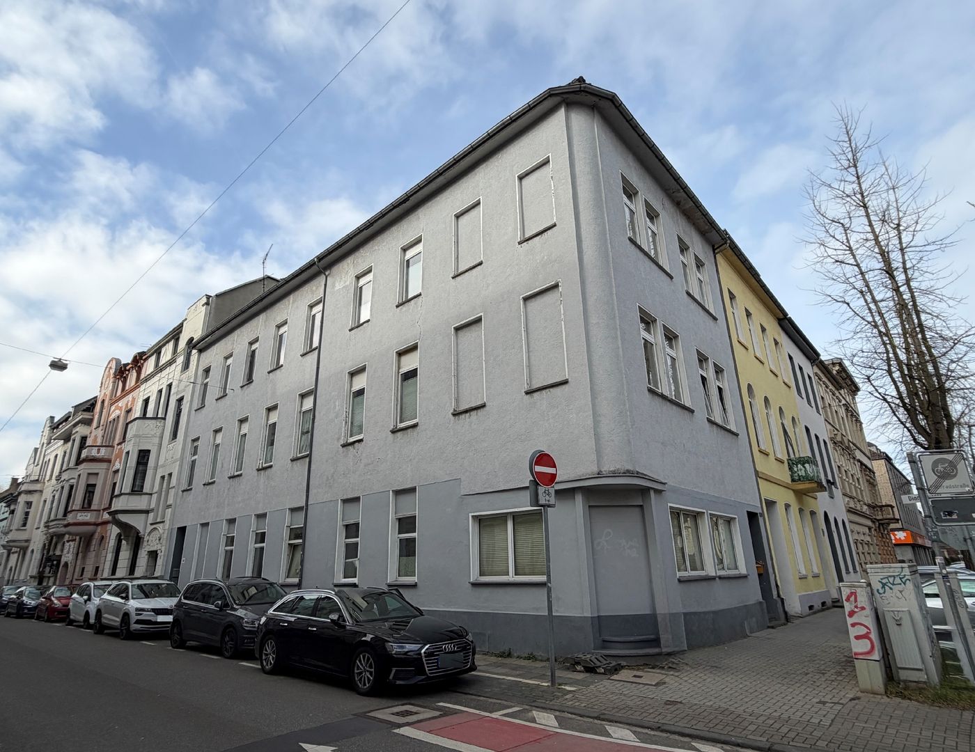 KR: 6-PARTEIENHAUS MIT MIETSTEIGERUNGSPOTENZIAL ZU KAUFEN