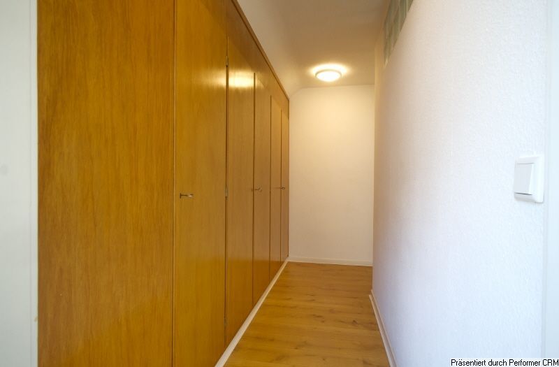 Kleiderschrank