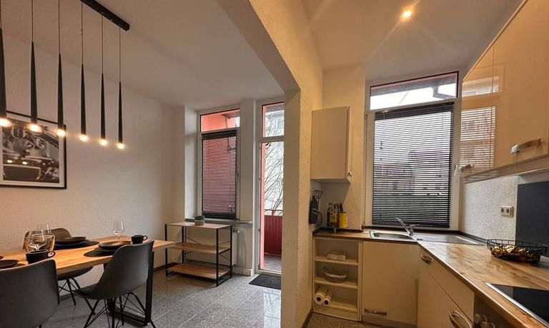 K&uuml;che und Essbereich