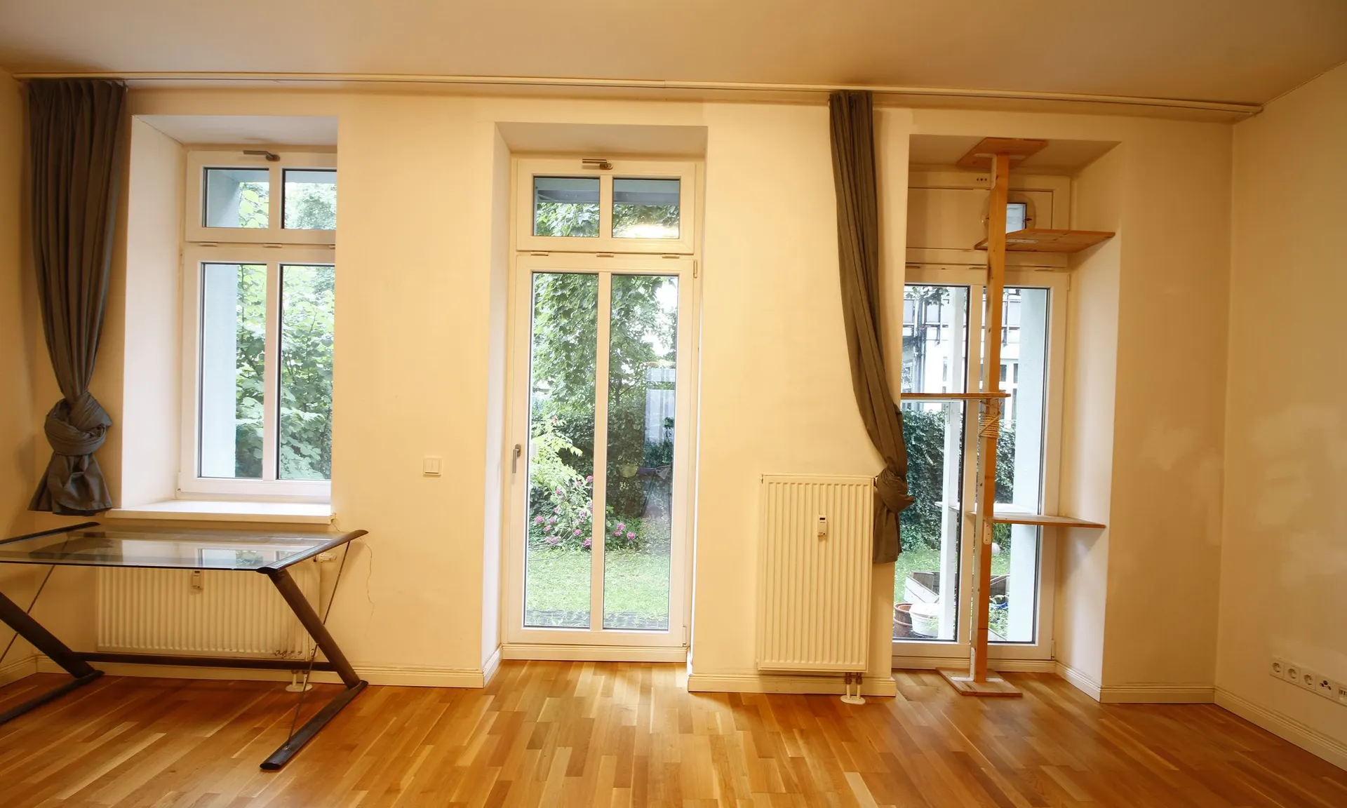 2 Zimmer Wohnung mitten in Weißensee !