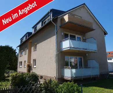 Gemütliche und preislich attraktive 3-Zimmer-Dachgeschoss-Wohnung in Rheindorf Süd