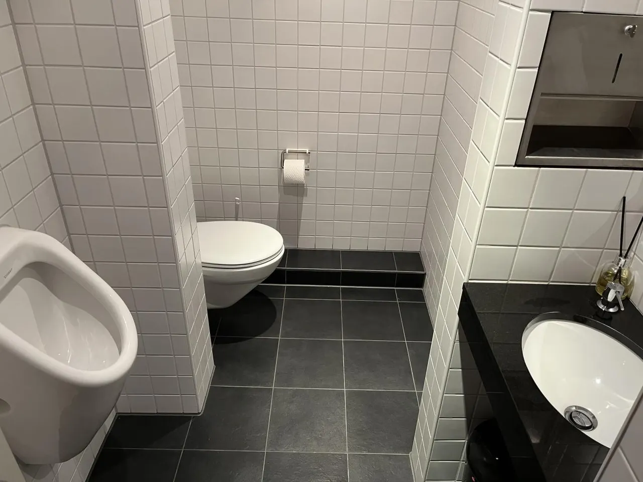 Herren WC 6_OG