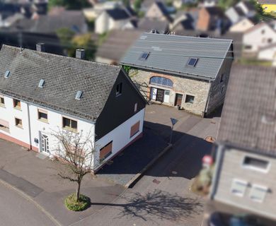 Solides vollvermietetes 4 Parteienhaus mit Stellplätzen in zentraler Lage bei Wallmerod!