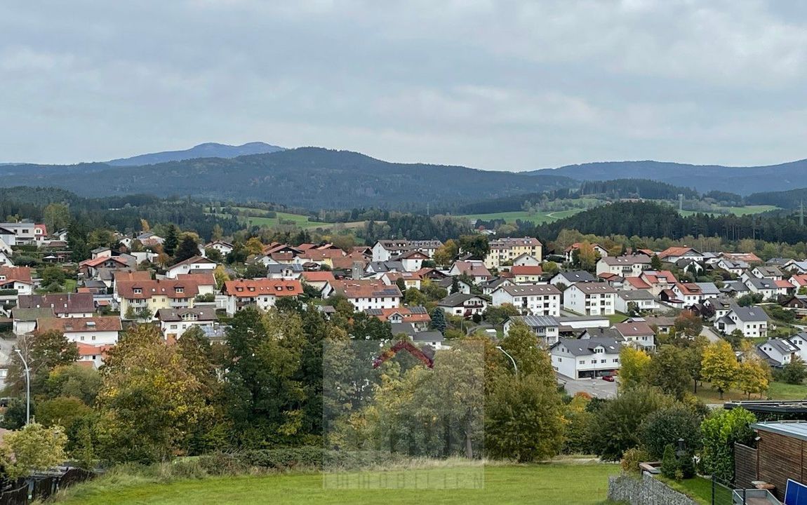 Herrliche 4-Zim.-Eigentumswohnung in Böbrach