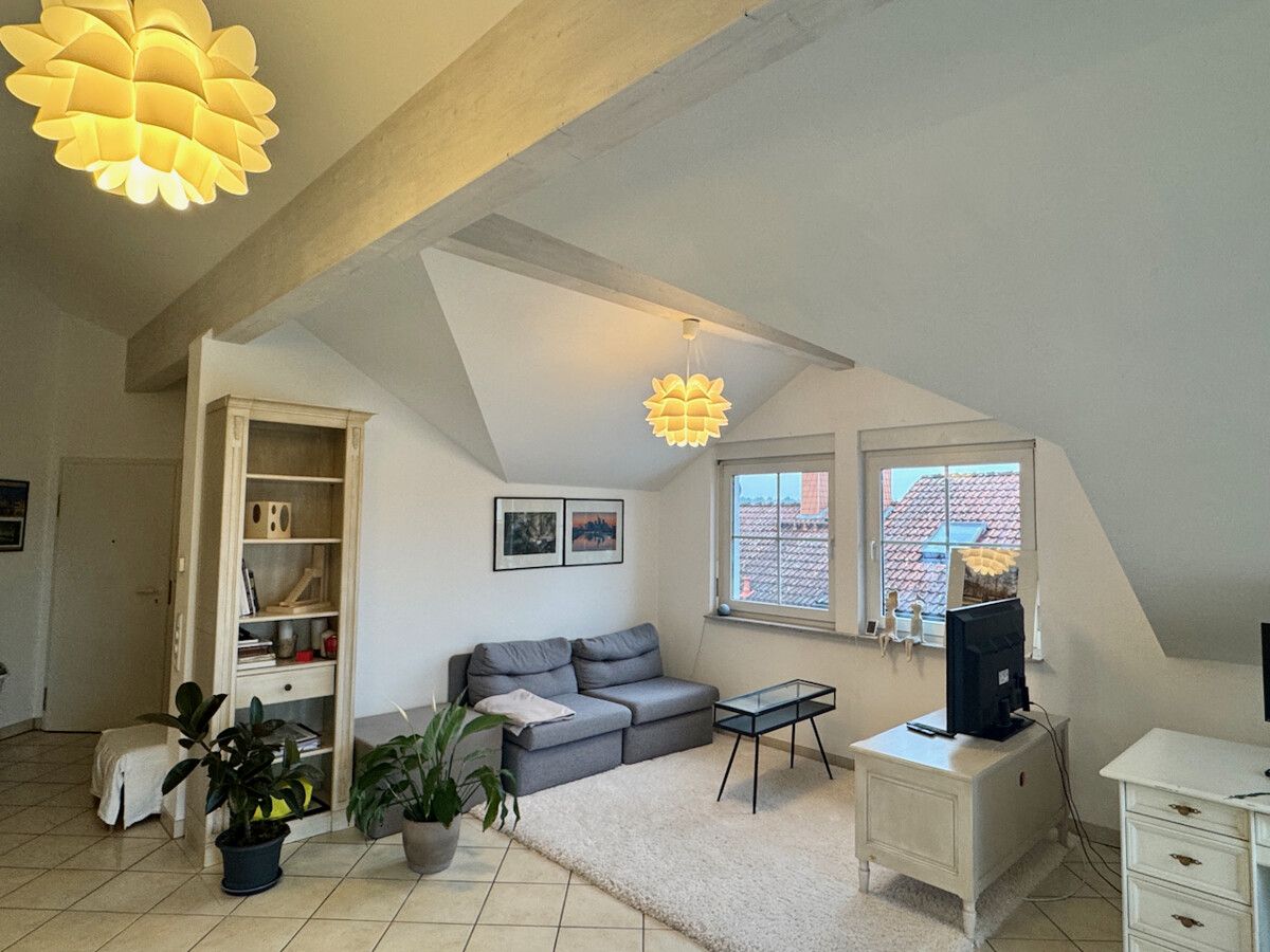 Wohn- und Essbereich | Zugang Balkon