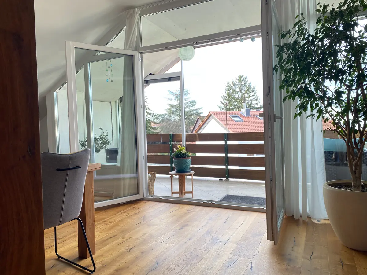 Großer Zugang zur Loggia