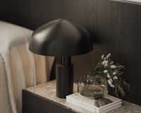 Es handelt sich um unverbindliche Illustrationen mit Sonderausstattungen. Die Bauausführung erfolgt durch das Bauunternehmen