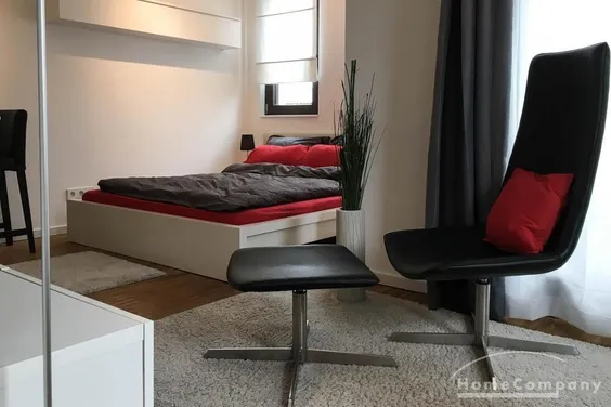 Europaviertel (8060000) – Luxuriöses Singleapartment mit Stellplatz