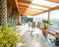... mit Zugang zur Terrasse