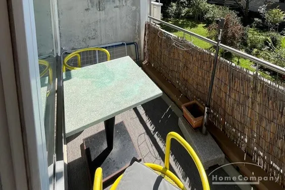 ***Schwabing Calling: Urbanes 1,5-Zimmer-Apartment mit Balkon