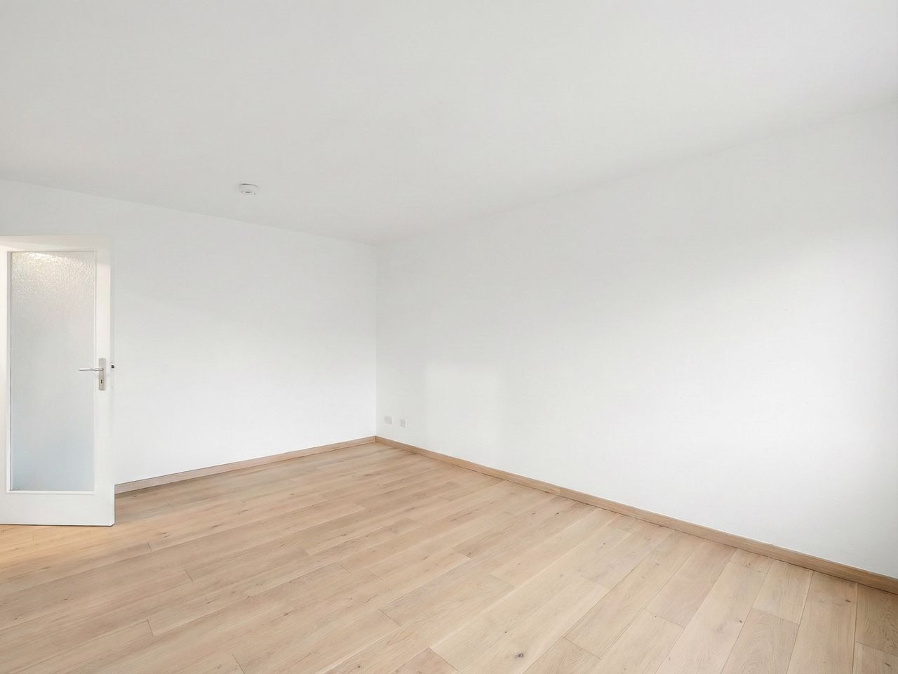 Wohn- und Schlafzimmer