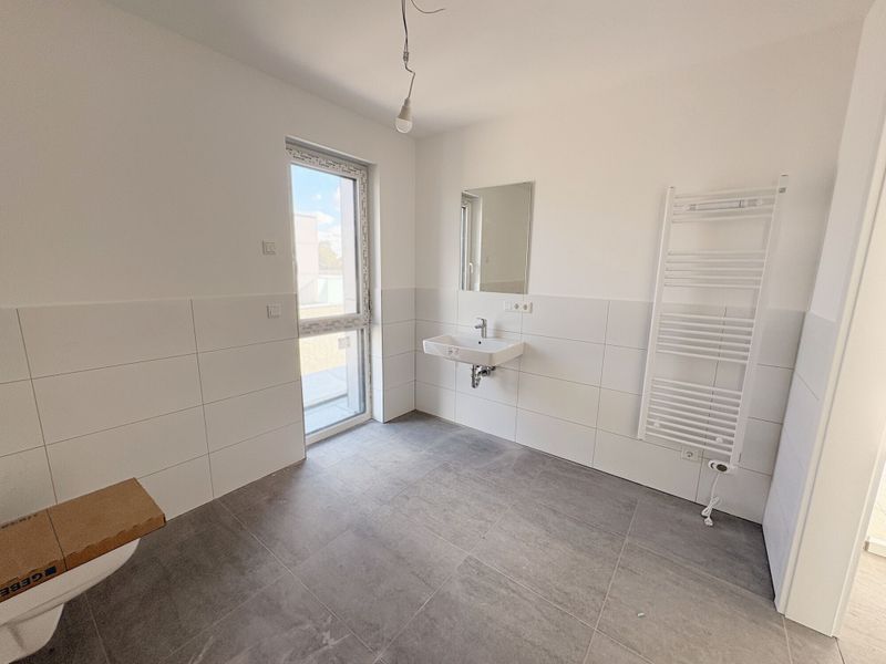 Altersgerecht, attraktiv & ausgezeichnet gelegen! – Penthouse zur Miete - Foto 3
