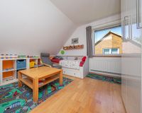 Freundliches Kinderzimmer
