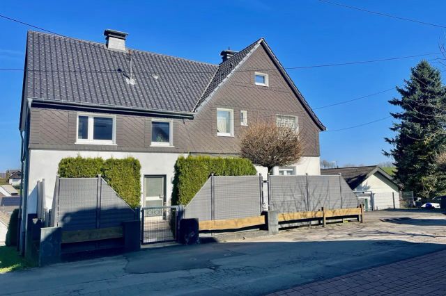Straßenansicht