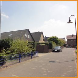 großes Energiesparhaus mit Photovoltaik in ruhiger Sackgasse !