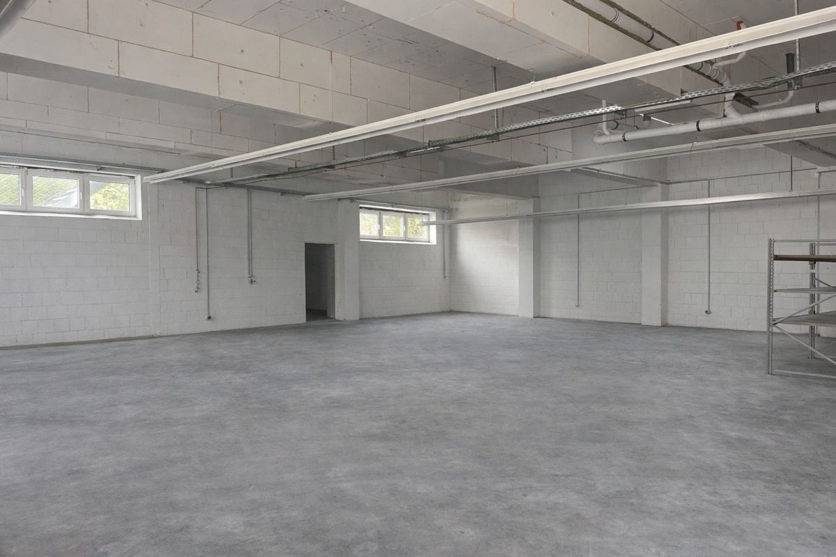 Lagerfläche - KI visualisiert