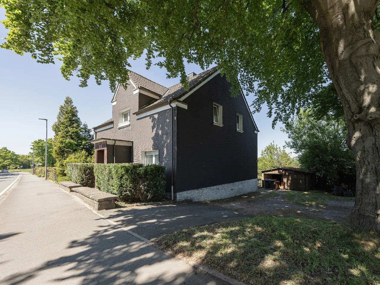 Hausansicht vom Garten