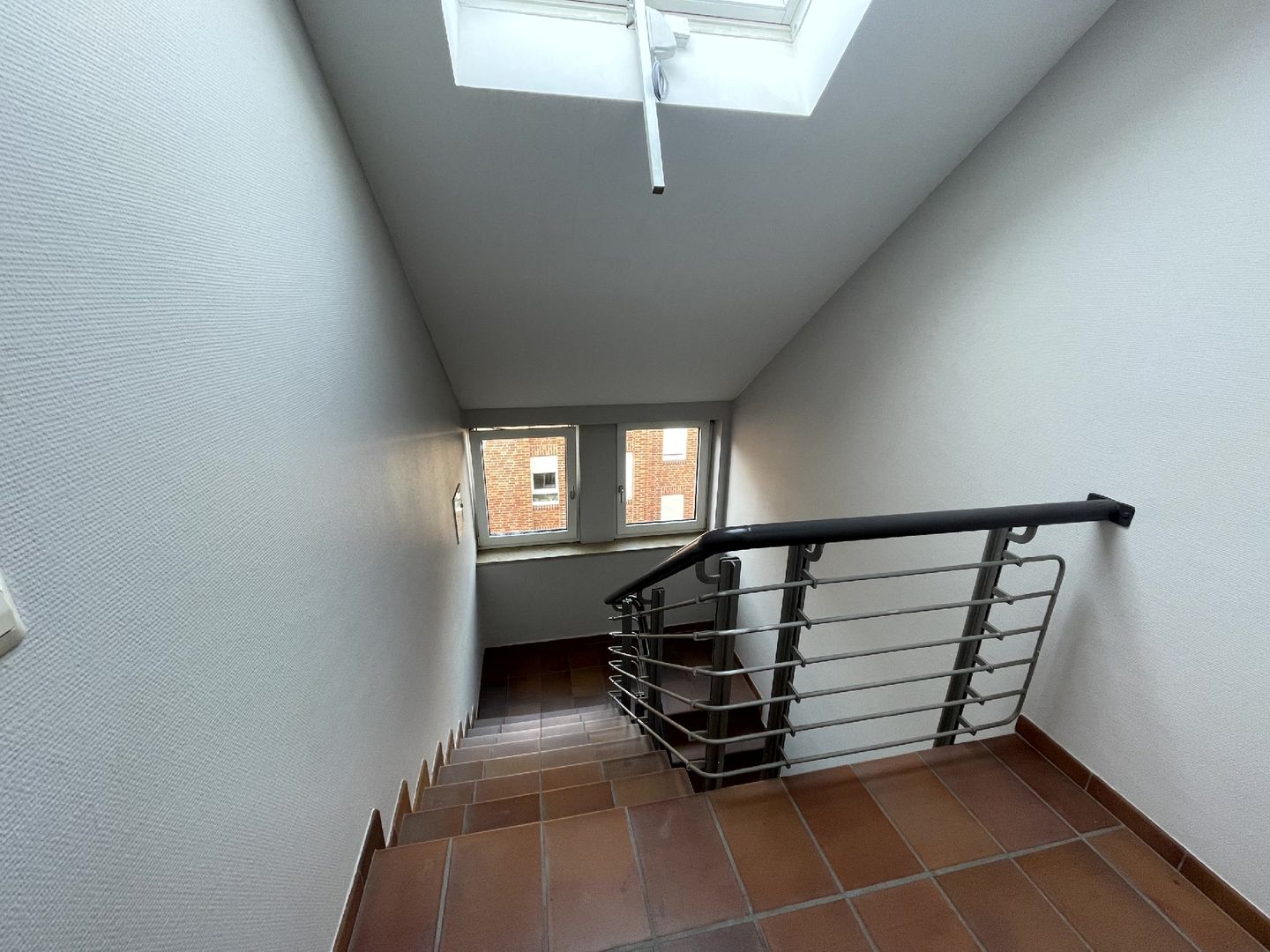 GROßZÜGIGE 3-ZIMMER WOHNUNG MIT BALKON IN KORSCHENBROICH ZU MIETEN! - Photo 3