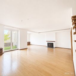 EXKLUSIVE MASIONETTEWOHNUNG MIT ZWEI GROßEN BALKONEN IN KREFELD ZU MIETEN!
