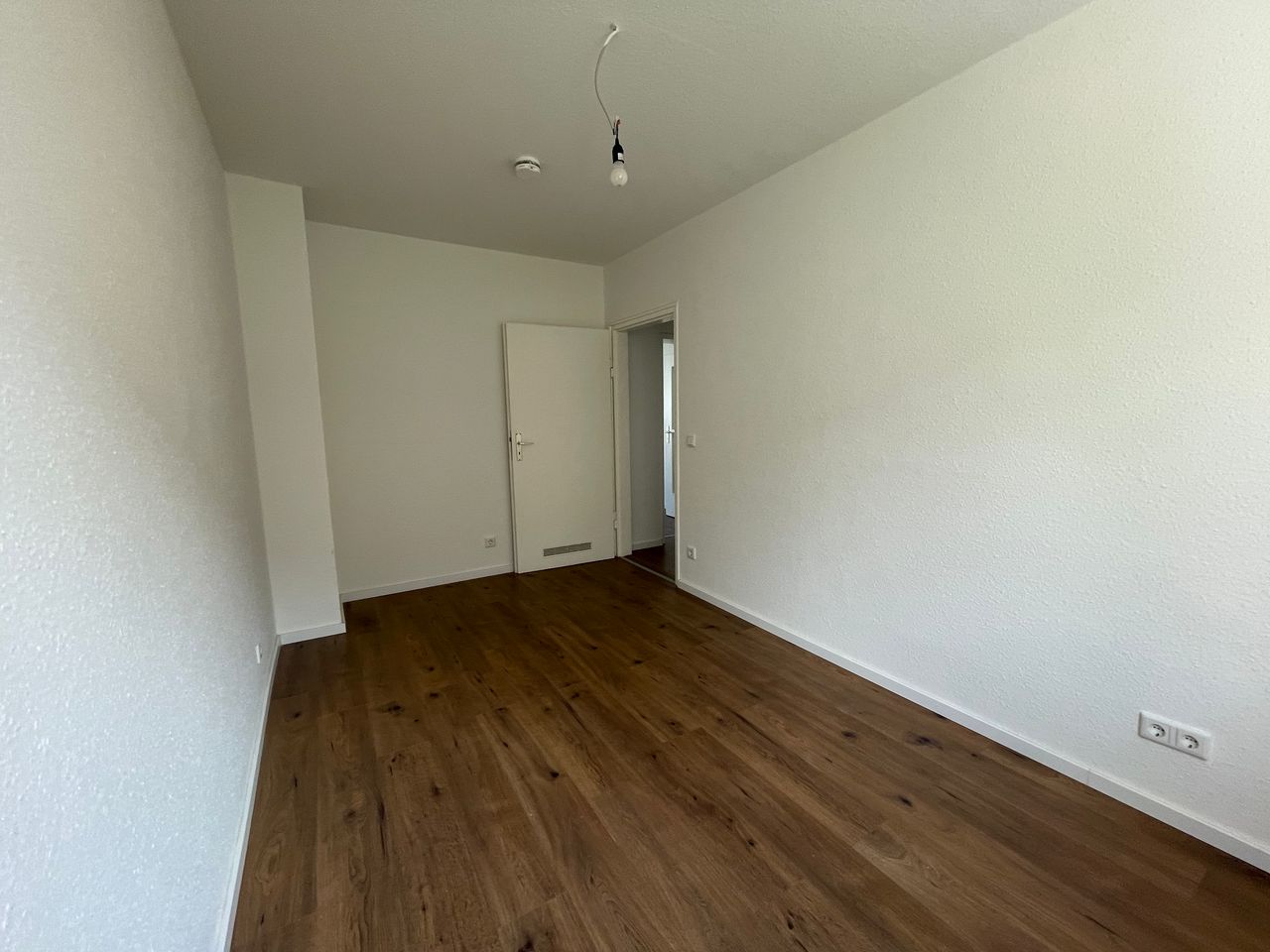 Ihr neues Zuhause: Moderne 3-Zimmer-Wohnung im Erdeschoss - Photo 4