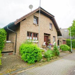 Alpen-Menzelen: Niederrheinisches Familienhaus