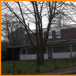 Wohn-Gewerbeimmobilie mit 10 Einheiten.