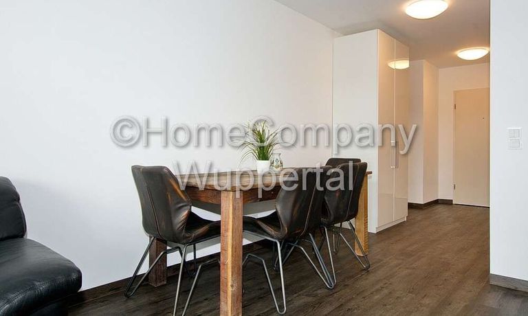 Business- Apartment im Industrial-Style mit Süd-Balkon, DSL-Wifi und Reinigungsservice - Photo 5