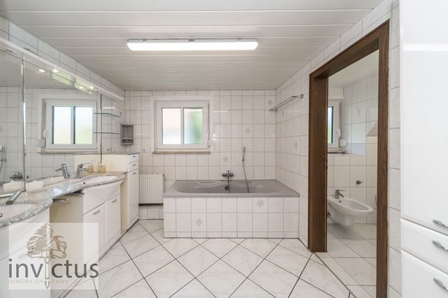 Badezimmer im DG