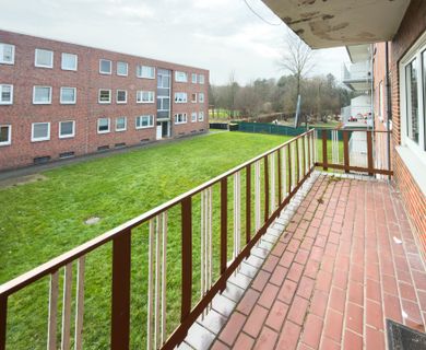 Charmante 4-Zimmer-Wohnung im 1. OG mit Balkon, Blick ins Grüne & flexible Nutzung