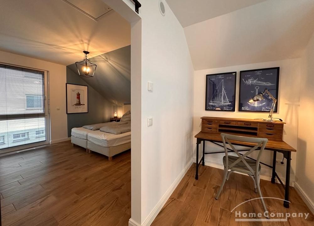 B&uuml;ro und Schlafzimmer