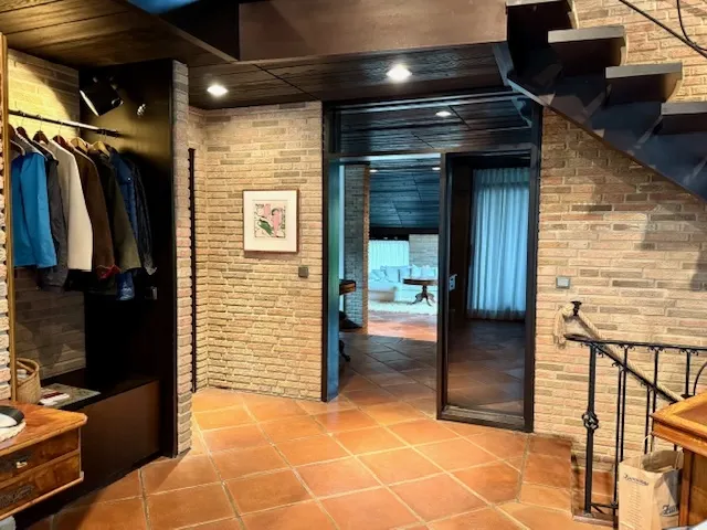 Garderobe und Zugang zum Wohnbereich