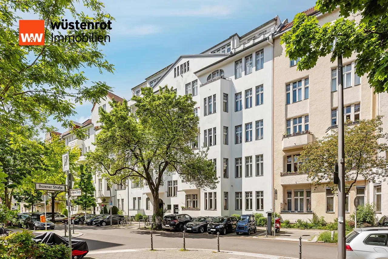 Straßenansicht