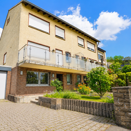 Ca. 143 m² große Doppelhaushälfte mit Terrasse, Südbalkon und Ausbaureserve am Tücking
