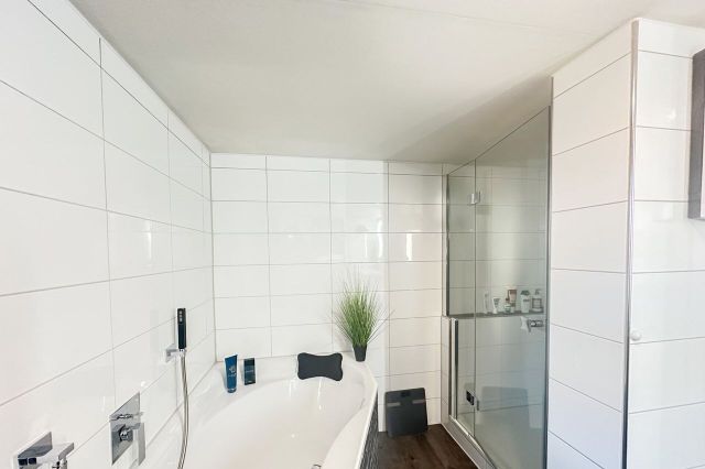 1. OG Badezimmer EG 