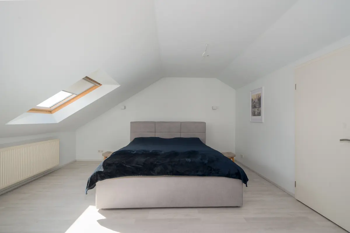 Schlafzimmer 4