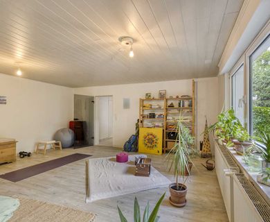 Lichtdurchflutete 2-Zimmer-Einliegerwohnung mit Terrasse in Metzkausen