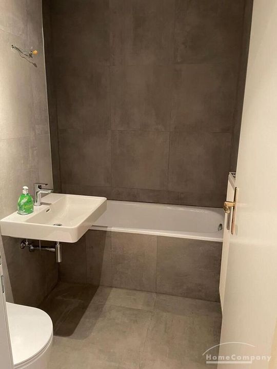 Bad mit Wanne