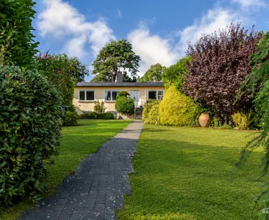 Großzügiger Bungalow mit traumhaftem Garten – wohnen in zentraler Lage von Siegburg